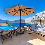 Vila Luxury Very Close To Beach, Amazing Sea Views, Heated Salt-water Pool Kaş