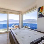 Luxury Very Close To Beach, Amazing Sea Views, Heated Salt-water Pool Vila *