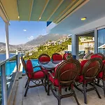 Luxury Very Close To Beach, Amazing Sea Views, Heated Salt-water Pool Villa