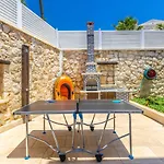 וילה Luxury Very Close To Beach, Amazing Sea Views, Heated Salt-water Pool *