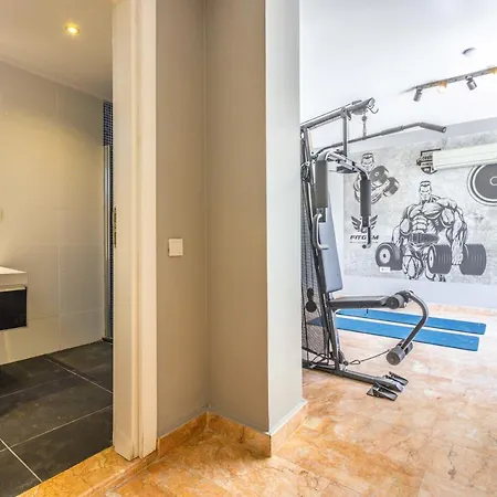 Luxury Very Close To Beach, Amazing Sea Views, Heated Salt-water Pool 빌라