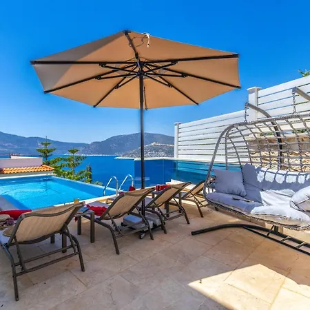 빌라 Luxury Very Close To Beach, Amazing Sea Views, Heated Salt-water Pool 카스
