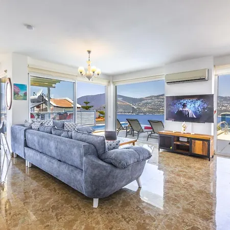 Luxury Very Close To Beach, Amazing Sea Views, Heated Salt-water Pool Вілла