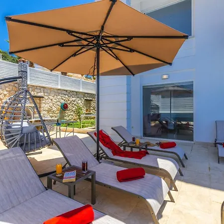 Luxury Very Close To Beach, Amazing Sea Views, Heated Salt-water Pool * 카스