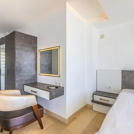 Luxury Very Close To Beach, Amazing Sea Views, Heated Salt-water Pool * Каш