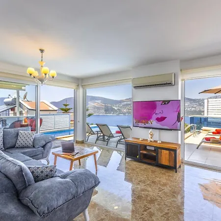 빌라 Luxury Very Close To Beach, Amazing Sea Views, Heated Salt-water Pool 카스