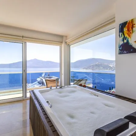 Luxury Very Close To Beach, Amazing Sea Views, Heated Salt-water Pool Вілла *